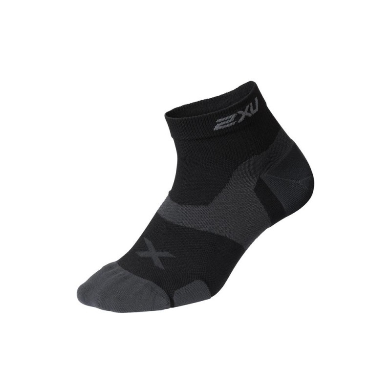 2XU Vector Cushion 1/4 Crew Socks Black/Titanium