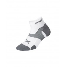 2XU Vector Cushion 1/4 Crew Socks White/Grey